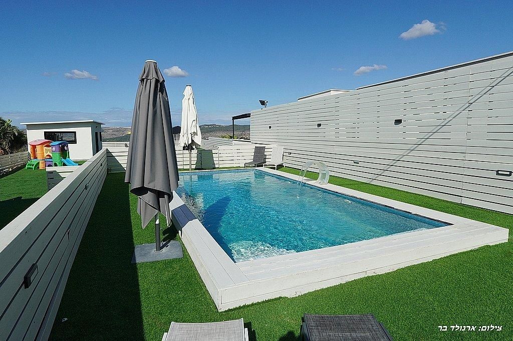 93732 מתחם חיצוני, אחוזת הלל, צימר  במנות צימרים - Zimer 4 U