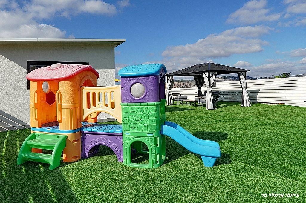 93752 מתחם חיצוני, אחוזת הלל, צימר  במנות צימרים - Zimer 4 U