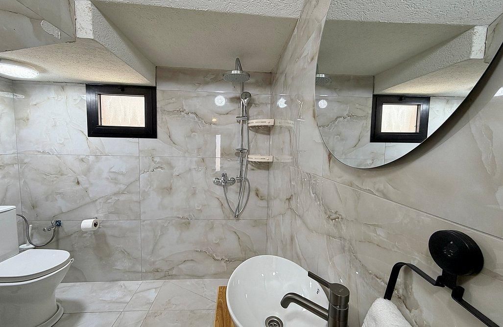 93931 פנים המתחם והסוויטות, אדינביל בגליל, צימר  בירכא צימרים - Zimer 4 U