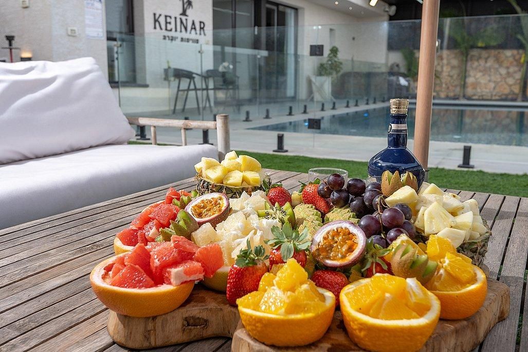 93970 כללי, כינר סוויטות יוקרה, צימר  בראש פינה צימרים - Zimer 4 U