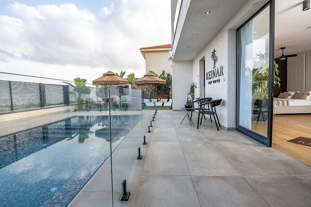 94015 המתחם החיצוני, כינר סוויטות יוקרה, צימר  בראש פינה צימרים - Zimer 4 U