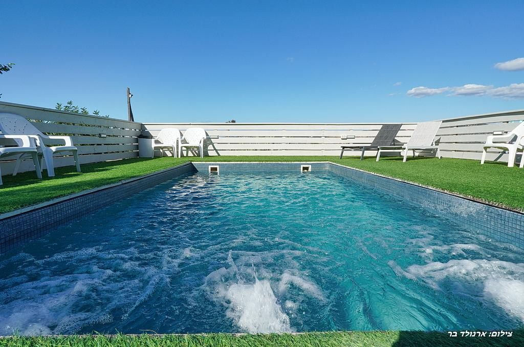 94215 גלריה כללית, אחוזת נוף אכזיב, צימר  במנות צימרים - Zimer 4 U