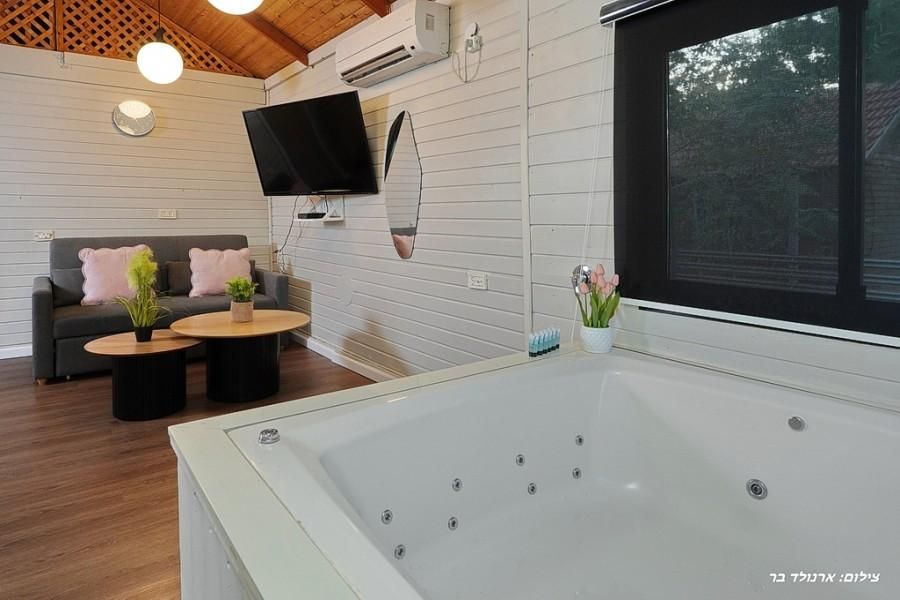 94236 סוויטה 3, אחוזת נוף אכזיב, צימר  במנות צימרים - Zimer 4 U