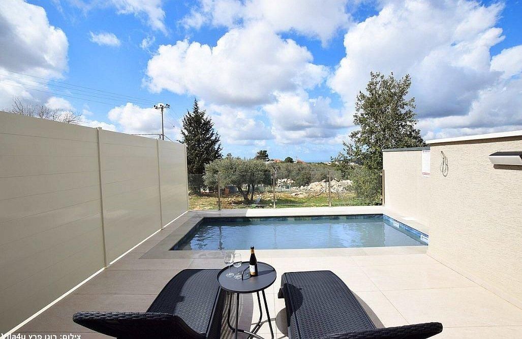 94264 סוויטות נופי גיתה, סוויטות נופי גיתה, צימר  בגיתה צימרים - Zimer 4 U