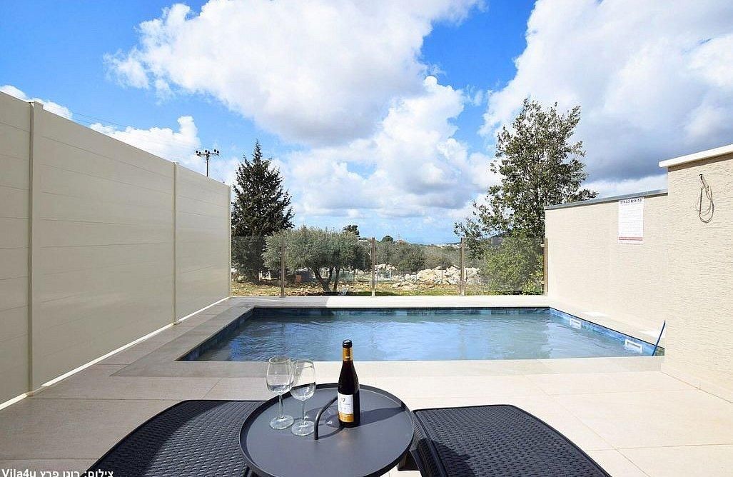 94282 גלרית חוץ של כל סוויטה, סוויטות נופי גיתה, צימר  בגיתה צימרים - Zimer 4 U