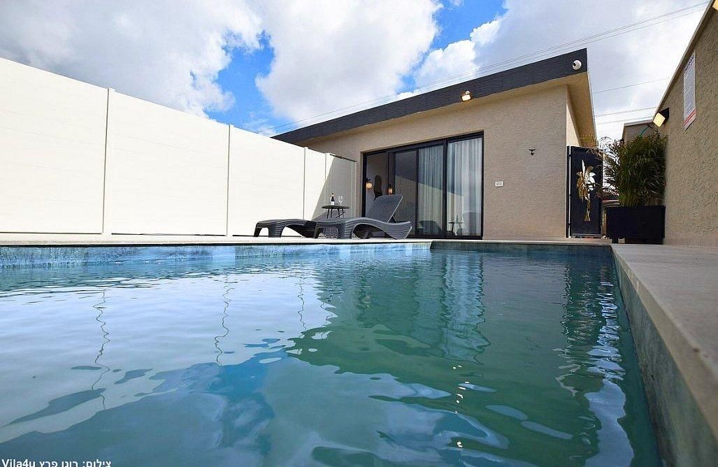 94283 גלרית חוץ של כל סוויטה, סוויטות נופי גיתה, צימר  בגיתה צימרים - Zimer 4 U