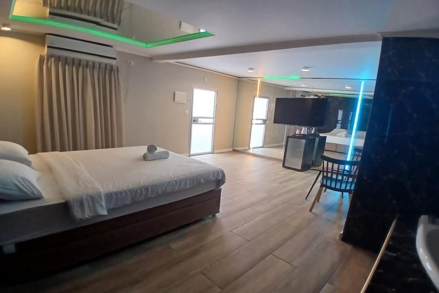 94345 יחידות אירוח עם ג'קוזי, צימרים כפר הים, צימר  בנתניה צימרים - Zimer 4 U