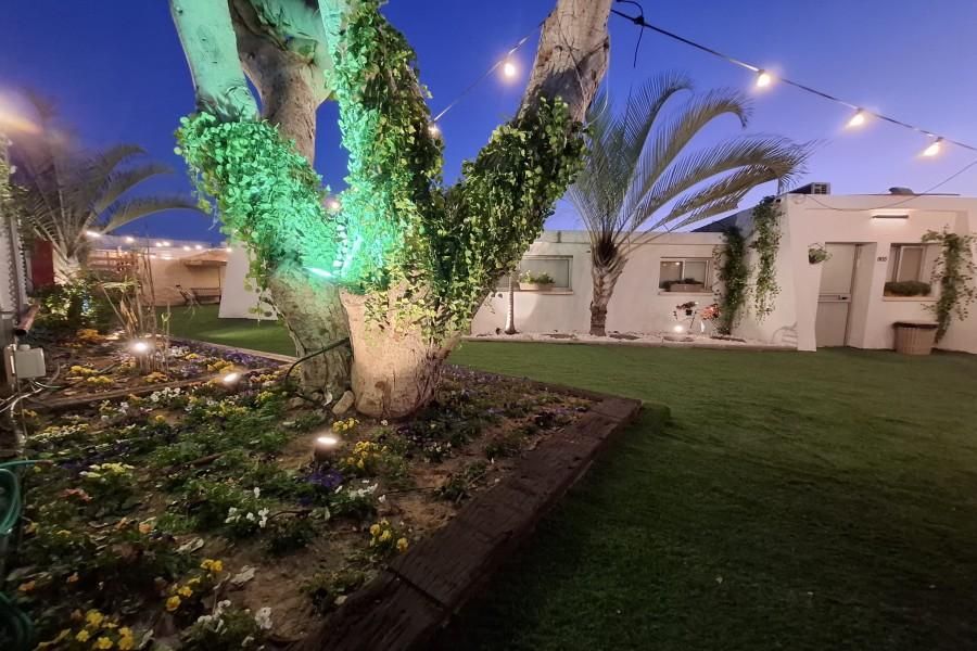 94367 מתחם חיצוני הבריכה והג'קוזי, צימרים כפר הים, צימר  בנתניה צימרים - Zimer 4 U