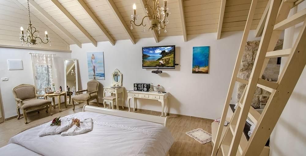 94625 גלריה כללית, פרובנס בגן, צימר  בראש פינה צימרים - Zimer 4 U