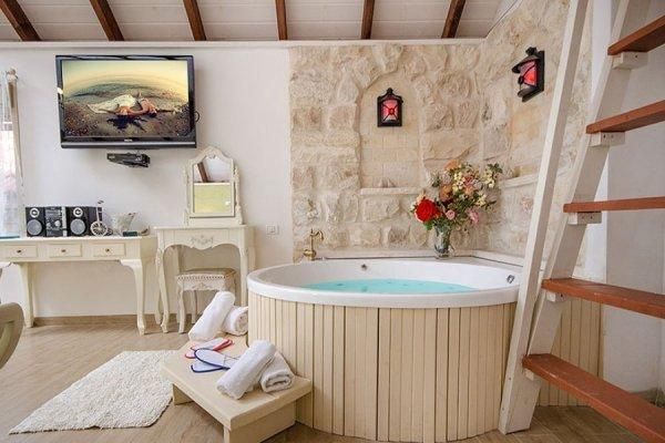 94651 פנים הסוויטות, פרובנס בגן, צימר  בראש פינה צימרים - Zimer 4 U