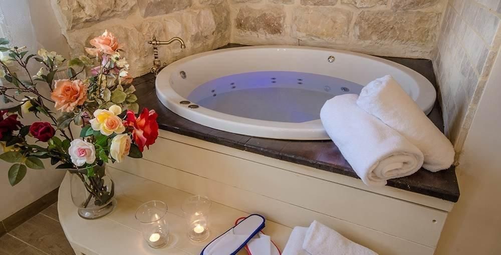 94663 פנים הסוויטות, פרובנס בגן, צימר  בראש פינה צימרים - Zimer 4 U