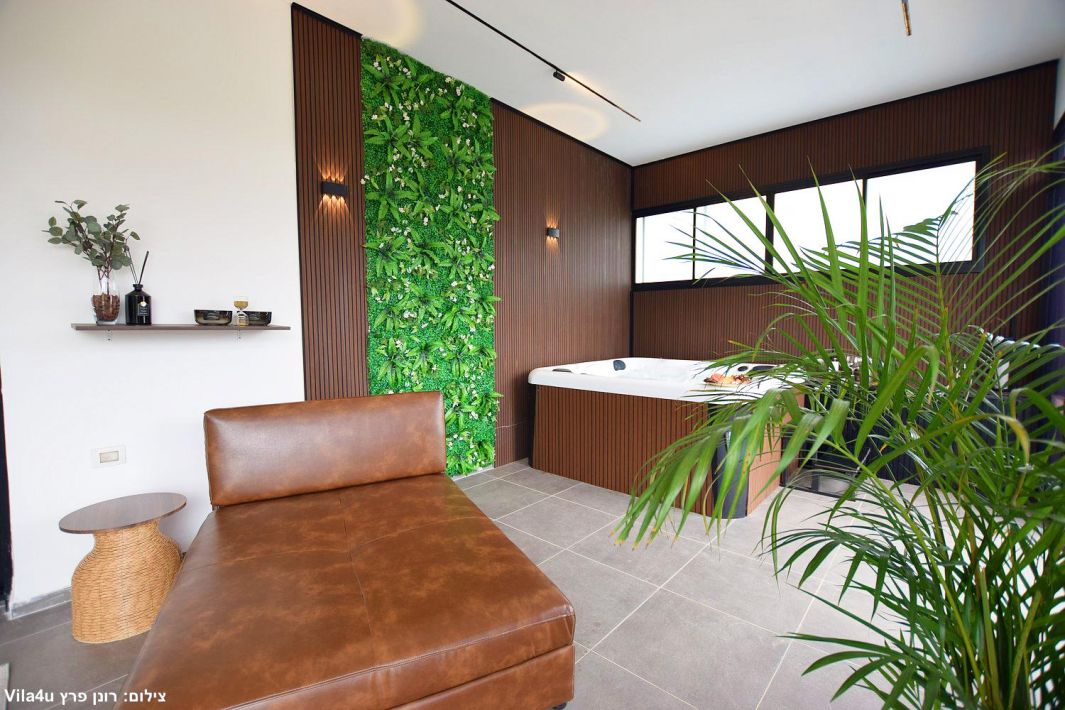 94682 חדר הג'קוזי, תאירה סוויט, צימר  בראש פינה צימרים - Zimer 4 U