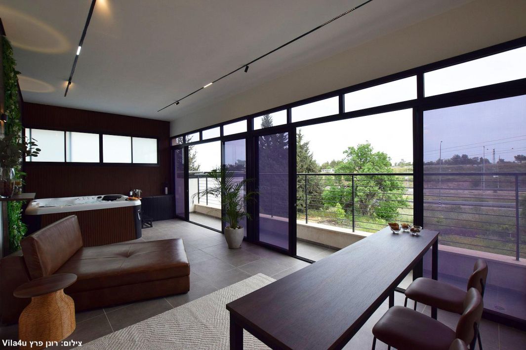 94691 חדר הג'קוזי, תאירה סוויט, צימר  בראש פינה צימרים - Zimer 4 U