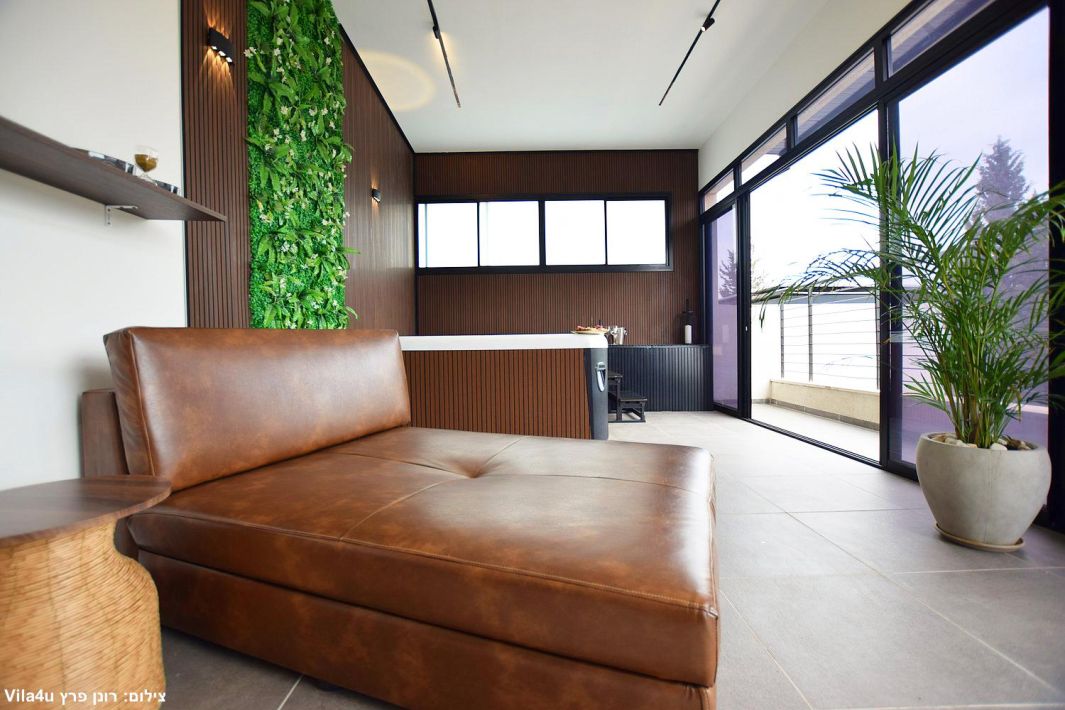 94692 חדר הג'קוזי, תאירה סוויט, צימר  בראש פינה צימרים - Zimer 4 U