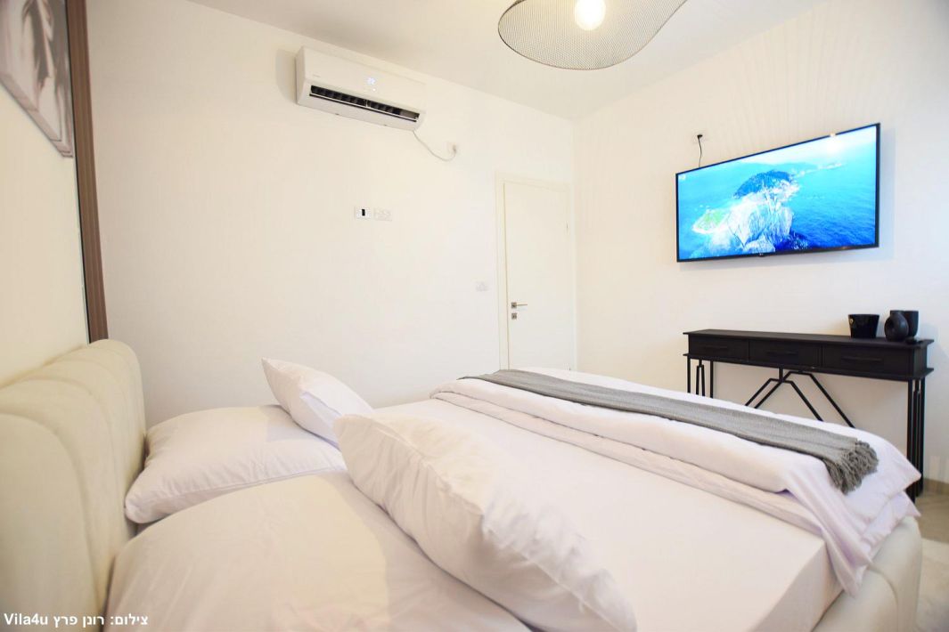 94719 גלריה כללית, תאירה סוויט, צימר  בראש פינה צימרים - Zimer 4 U