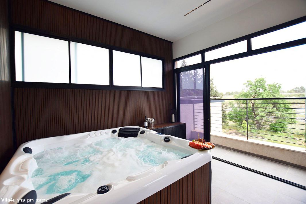 94744 גלריה כללית, תאירה סוויט, צימר  בראש פינה צימרים - Zimer 4 U