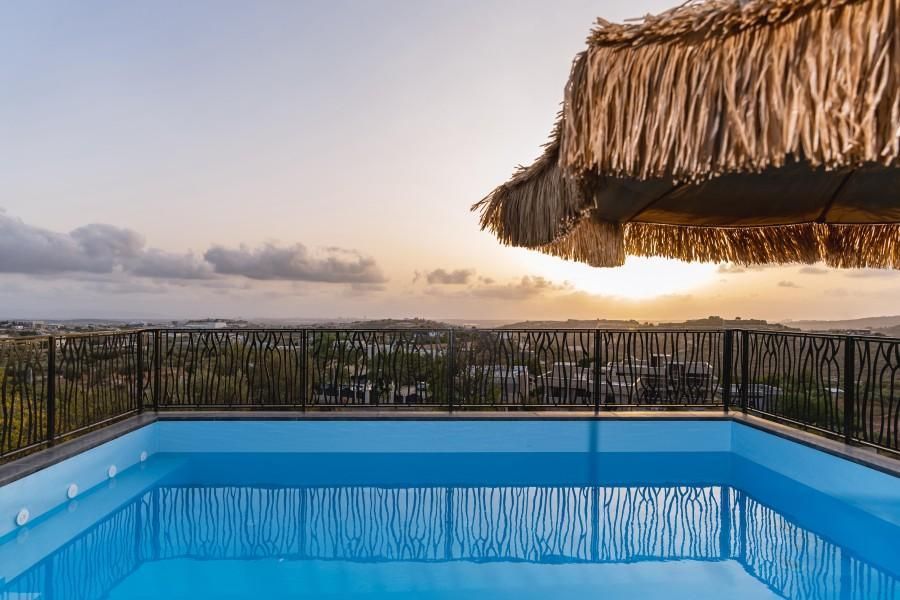 94805 מתחם החצר וחדר האוכל, צימרים על הפסגה, צימר  בירכא צימרים - Zimer 4 U