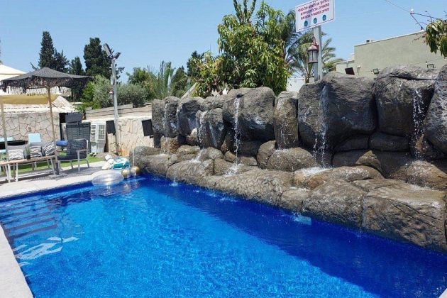 חדש באתר - ראש פינת נוי